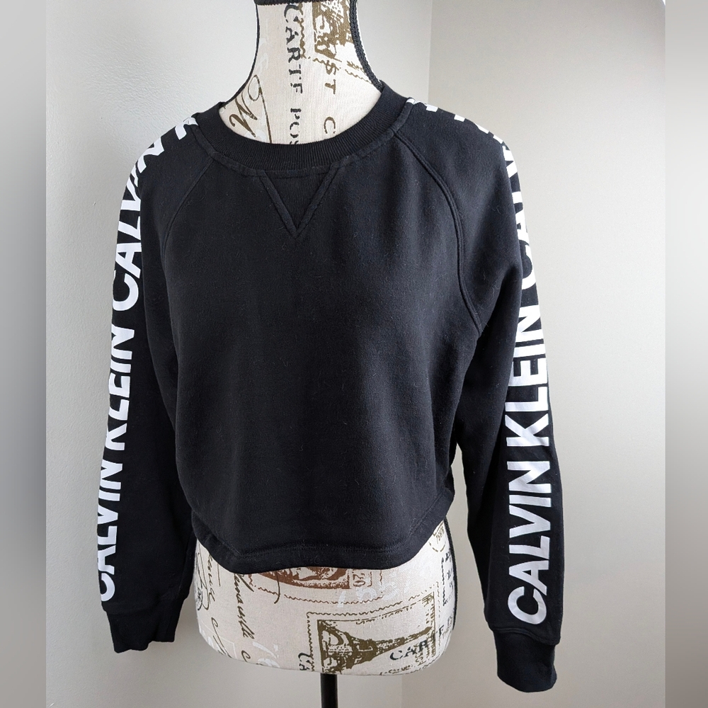 Calvin Klein Women's Black Cropped Performance Sweatshirt Streetwear Spell Out - Picture 2 of 12